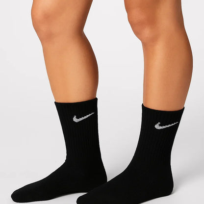 NIKE Comfort Fit Sports Socks