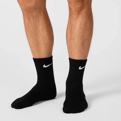 NIKE Comfort Fit Sports Socks